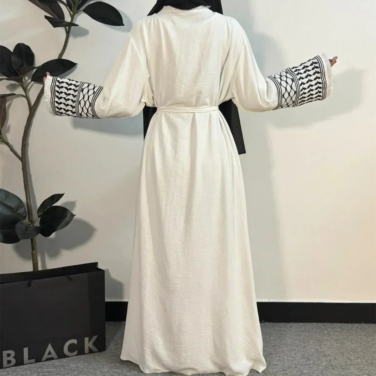 Open Front Abaya Muslim Long Sleeve Cardigan Abayas Maxi Dress Women's Clothing Tassel Embroidery Out Kaftans Women JilbabsblackOne Size